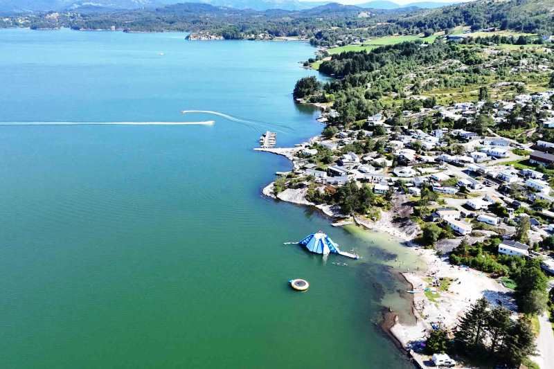 Grindafjord Feriesenter ligging aan het fjord